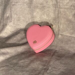 Kendra Scott Elegant Pink Heart jewelry Case